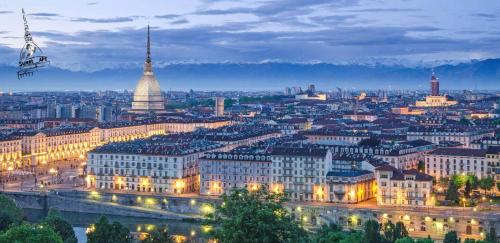 a view of the city of vienna at night at SWEET APT Piazza Statuto 9 Deluxe NEL PIENO CENTRO DI TORINO in Turin