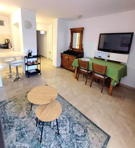 Apartment Zenta with free private parking