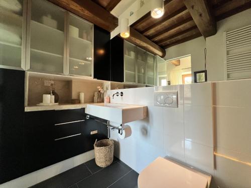 Koupelna v ubytování The Architects House