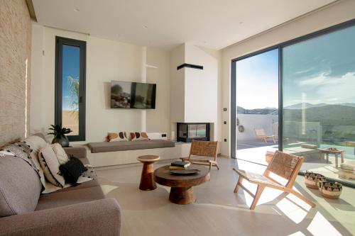 Posezení v ubytování Anantia Villa 2 - Scenic View, Luxury Experience