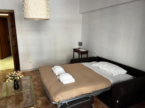 Stendardi's House - by Be Your Home