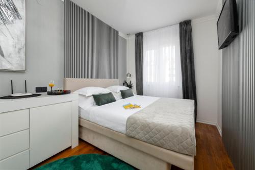Posteľ alebo postele v izbe v ubytovaní Modern and Spectacular 2-BedApartment in Cavtat