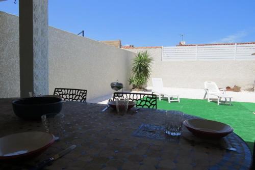 Villa individuelle accès direct plage et commerces 6AVMED11