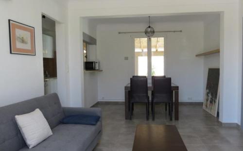 Photo de la galerie de l'établissement Villa individuelle accès direct plage et commerces 6AVMED11, à Sainte-Marie-Plage