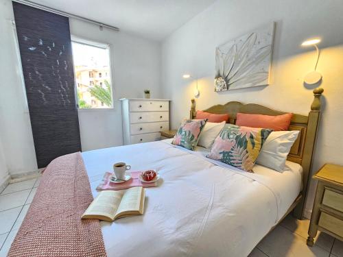 OCEAN SYMPHONY APARTMENT WITH TERRACE, Los Cristianos, Tenerife