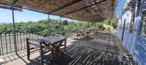 Un balcón o terraza en Hotel Restorant Olti