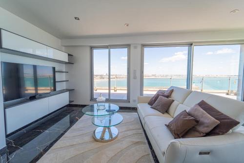 Emplacement Rare avec Vue Mer Garage fermé