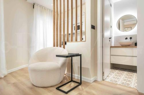 Romantic getaway studio in the center