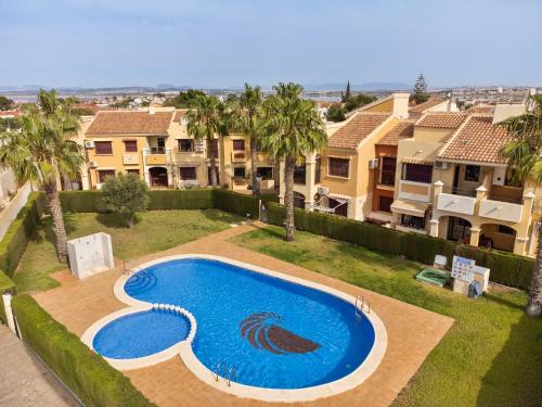 Torrevieja Palm Apartment- very quiet, in the garden, air condition in every room