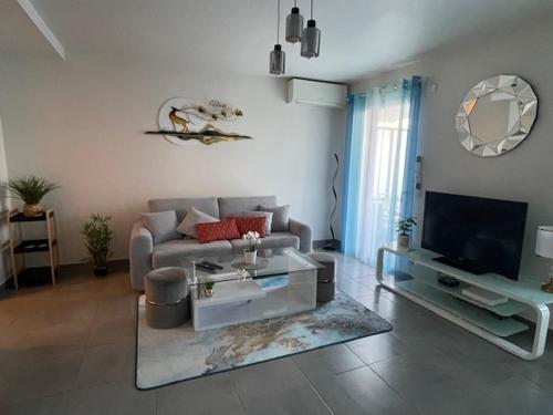 PRADO PLAGE DAVID - STADE VELODROME - PARC CHANOT - Luxury apartment by the Sea - Enjoy premium comfort with access to international TV channels from all over the world photo 88