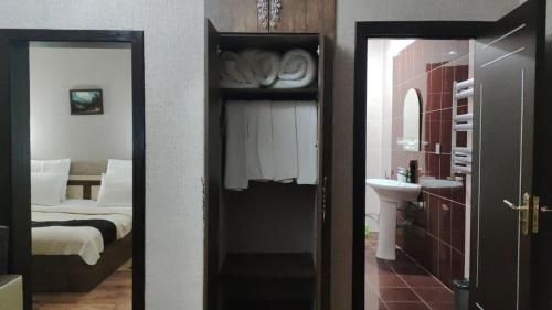 ES hotel kolifeyにあるバスルーム