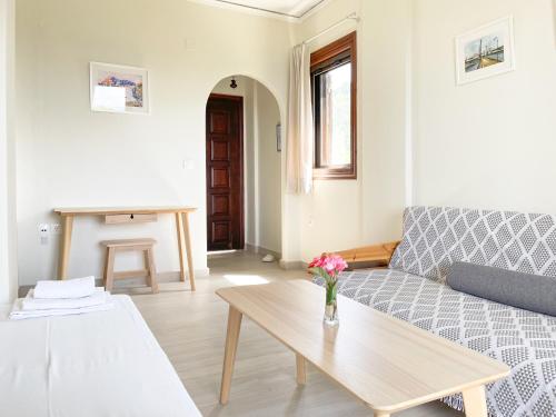 Postel nebo postele na pokoji v ubytování Malakassis House