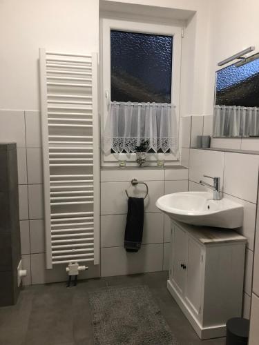 Bilik mandi di Ferienwohnung Alex