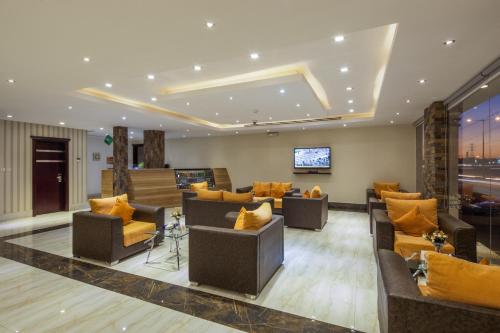 Hall ou réception de l'établissement Burj Alhayah Hotel Suites Alfalah