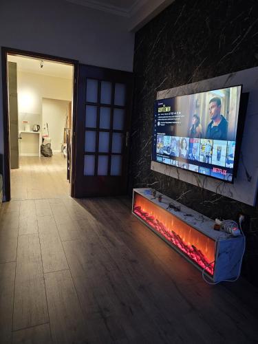 Μια τηλεόραση ή/και κέντρο ψυχαγωγίας στο Sky Apartaments city center