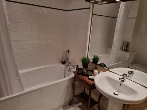 Bilik mandi di FSP château julie