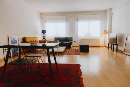 Φωτογραφία από το άλμπουμ του Cosy & Spacious Central Apartment στην Κομοτηνή