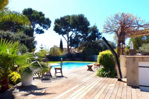 Photo de la galerie de l'établissement House with pool in Bandol, à Bandol