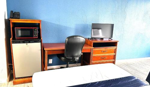 Η κουζίνα ή μικρή κουζίνα στο Travelodge by Wyndham Salisbury MD