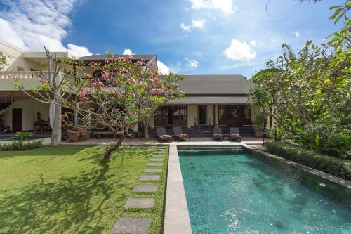 Πισίνα στο ή κοντά στο Villa Balidamai by Nagisa Bali
