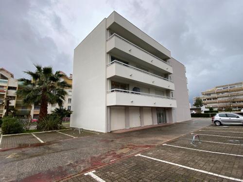 Studio Cabine à Arcachon avec Parking, WiFi et Accès Direct Plage