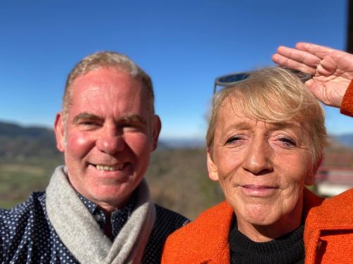two older men standing next to each other at B&B Rox e Claudia in Lugnola