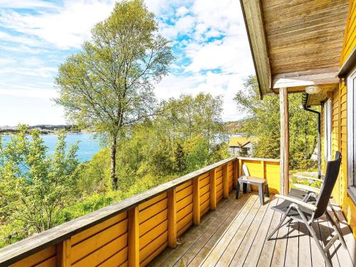 6 person holiday home in nneland tesisinde bir balkon veya teras