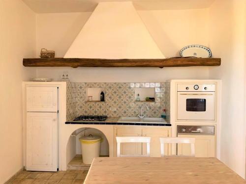 Dapur atau dapur kecil di Ville Pollara - tramonto sul mare