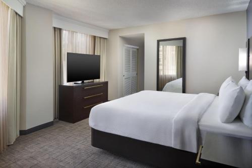 Residence Inn Bethesda Downtown Image
