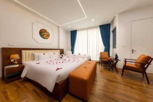 Casa Valentina Hanoi Hotel — Photo of the whole room