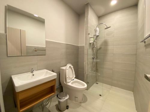 Koupelna v ubytování Double J Hotel