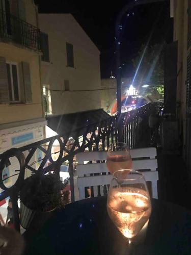 CHeZ FANNY - Ravissant 2 pièces avec balcon photo 12