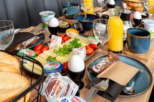 Makanan di atau berdekatan hotel