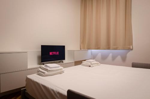 UGO BASSI LUX apartment photo 25