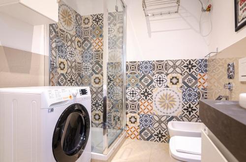 UGO BASSI LUX apartment photo 22