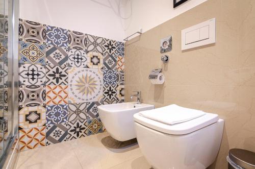UGO BASSI LUX apartment photo 16