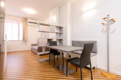 UGO BASSI LUX apartment photo 27