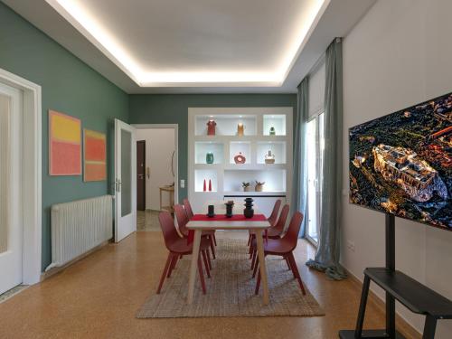 Stylish Sanctuary, Pangrati Gem Refurbished