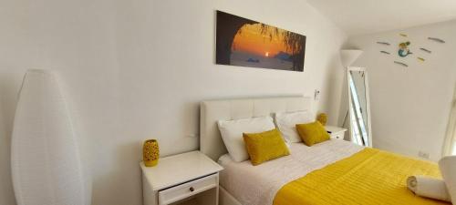 Katil atau katil-katil dalam bilik di MIja Sunset home