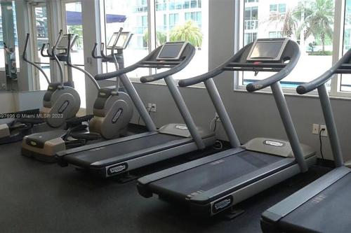 Entire Condo in Brickell steps from Brickell City Centre photo 12