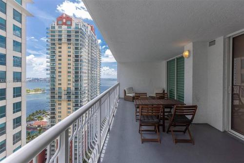 Entire Condo in Brickell steps from Brickell City Centre photo 13