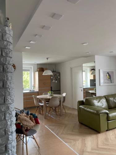Χώρος καθιστικού στο Lake apartaments