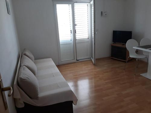 Apartments with parking space Srima - Vodice, Vodice - 22994