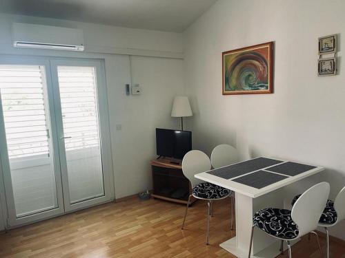 Apartments with parking space Srima - Vodice, Vodice - 22994