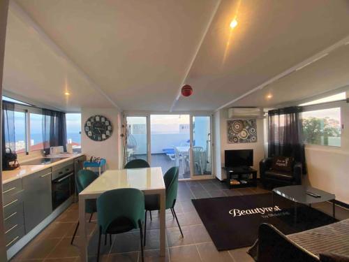 RoofTOP Everest : vue mer panoramique amazing