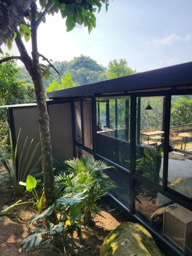 Ketana Eco Hotelにある庭