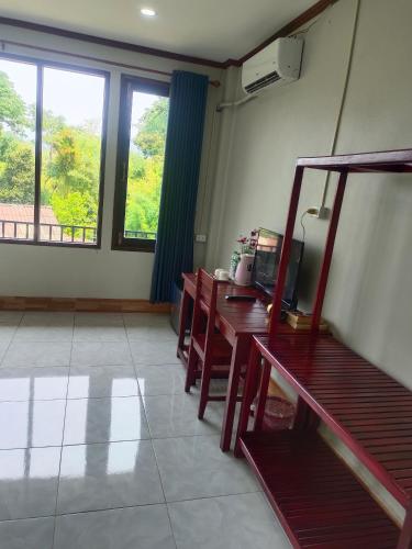 Ruang duduk di Vang Vieng Champa Resort