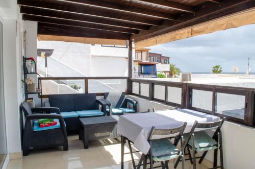 Angelmoon modern & sea views