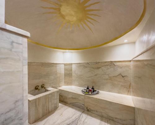 Koupelna v ubytování Riad & SPA Privé - La Perle d'Orane - Marrakech
