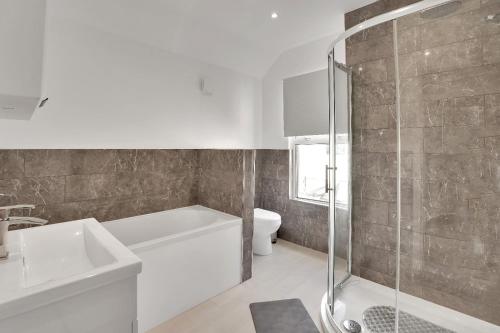 The Bay Escape -Lovely 3bd house photo 8